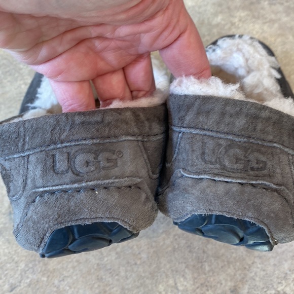 Mens UGG shoes see pictures for measurements no size tag - Picture 4 of 9